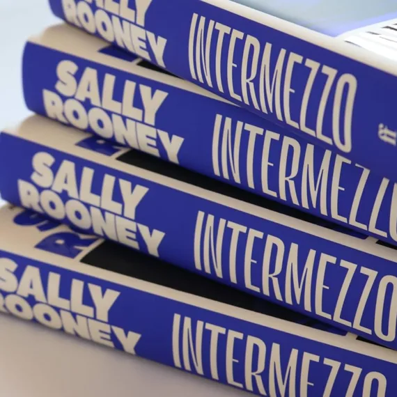 Sally Rooney’nin “Intermezzo” Kitabı