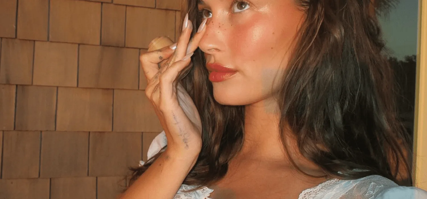 Güneşin Doğal Işıltısını Yansıtan “Sun Kissed Makeup” Nedir?