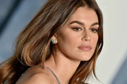 Kaia Gerber, Sarah Burton’ın Givenchy Dönemini Taçlandırıyor