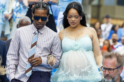 Rihanna’dan Şirinler Galasında Unutulmaz Chanel Şıklığı